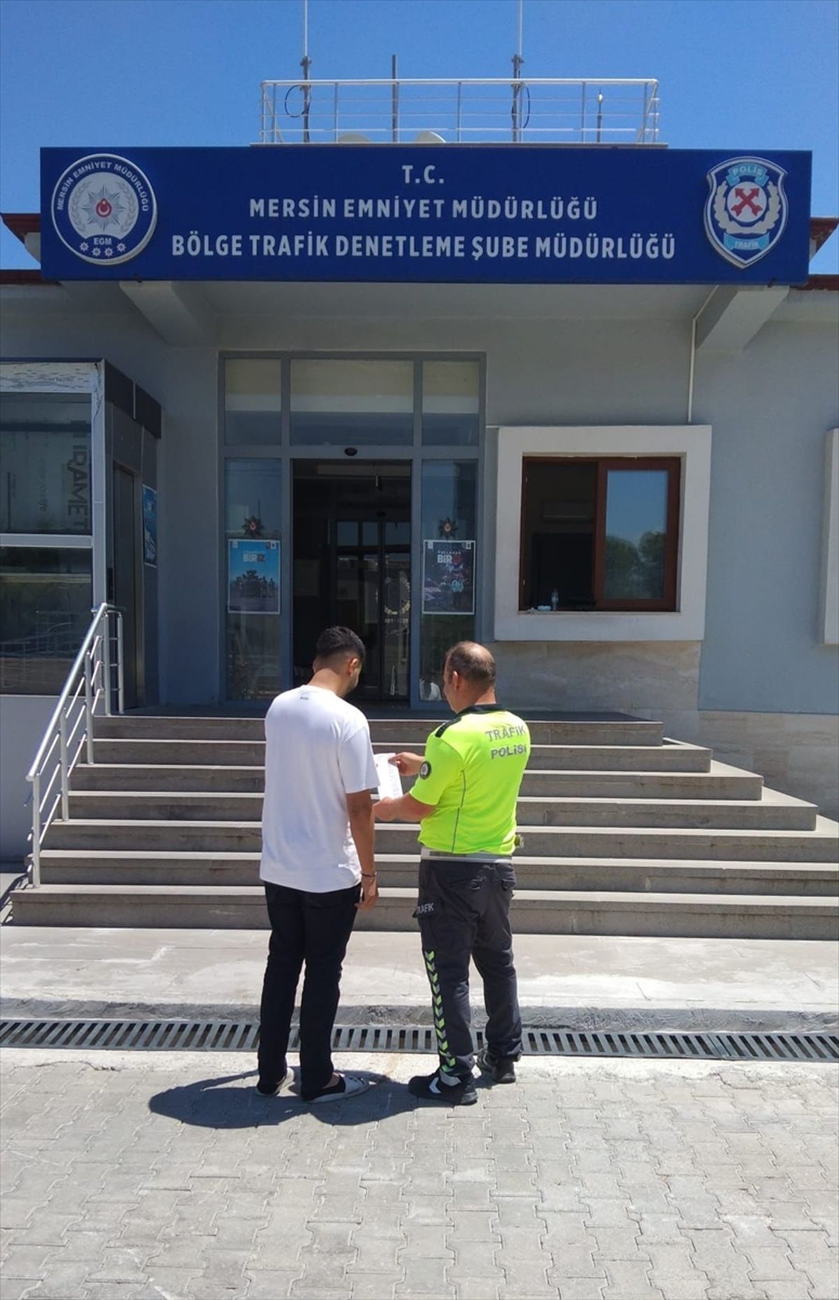 Tehlikeli Şerit Değiştiren Sürücüye Ceza