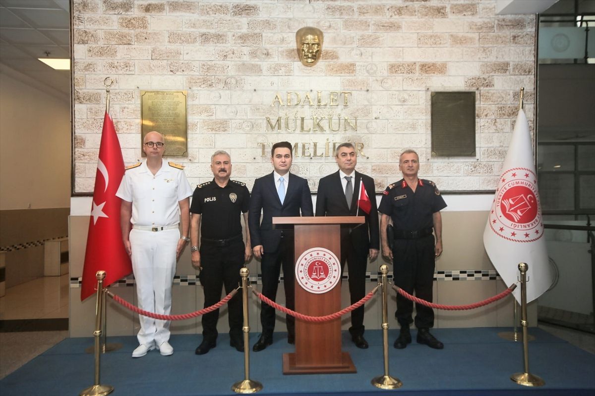 Vali Toros, Başsavcı Yasin Emre'yi Ziyaret Etti