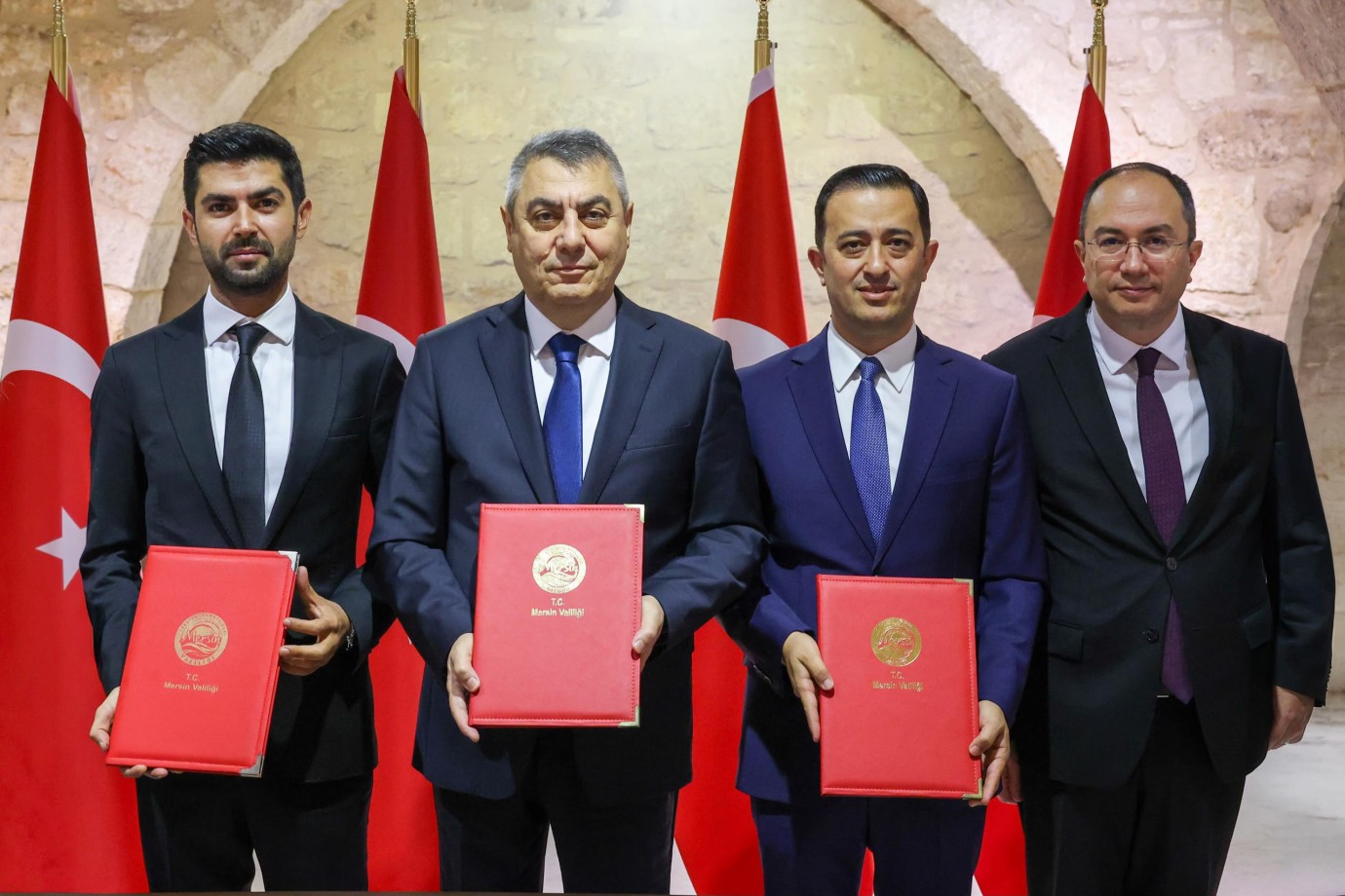 HAYIRSEVER İŞ İNSANI HAKAN ALACA’DAN MERSİN’E SAĞLIK YATIRIMI