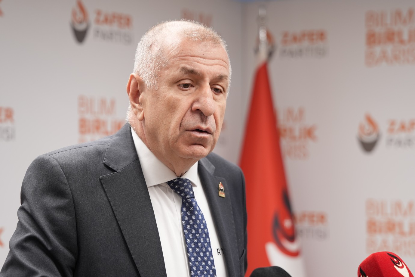 ATATÜRK'ÜN KURDUĞU CUMHURİYET'İ SİZE BÖLDÜRTMEYECEĞİZ”