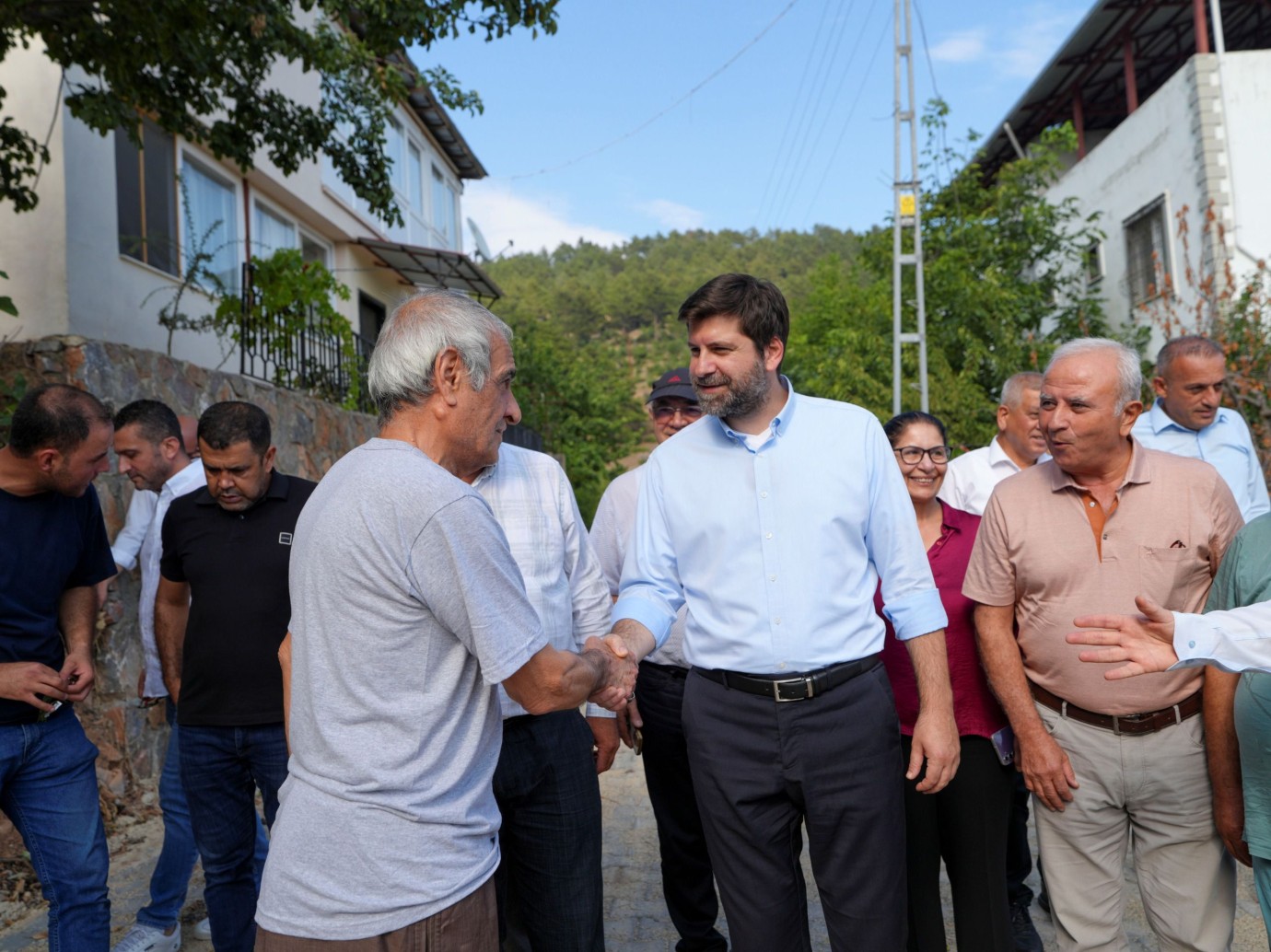 BAŞKAN ALİ BOLTAÇ’TAN KAHRAMAN GÜLEK MAHALLESİ’NE KAPSAMLI ÇALIŞMA