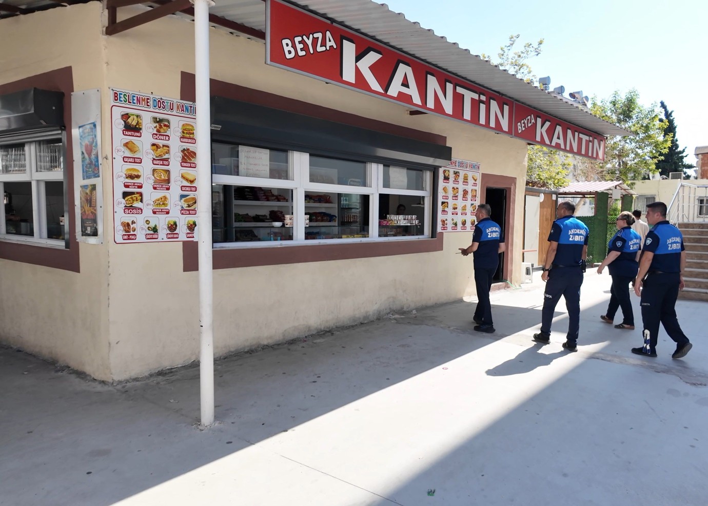 AKDENİZ’DE OKUL KANTİNLERİNE SIKI DENETİM