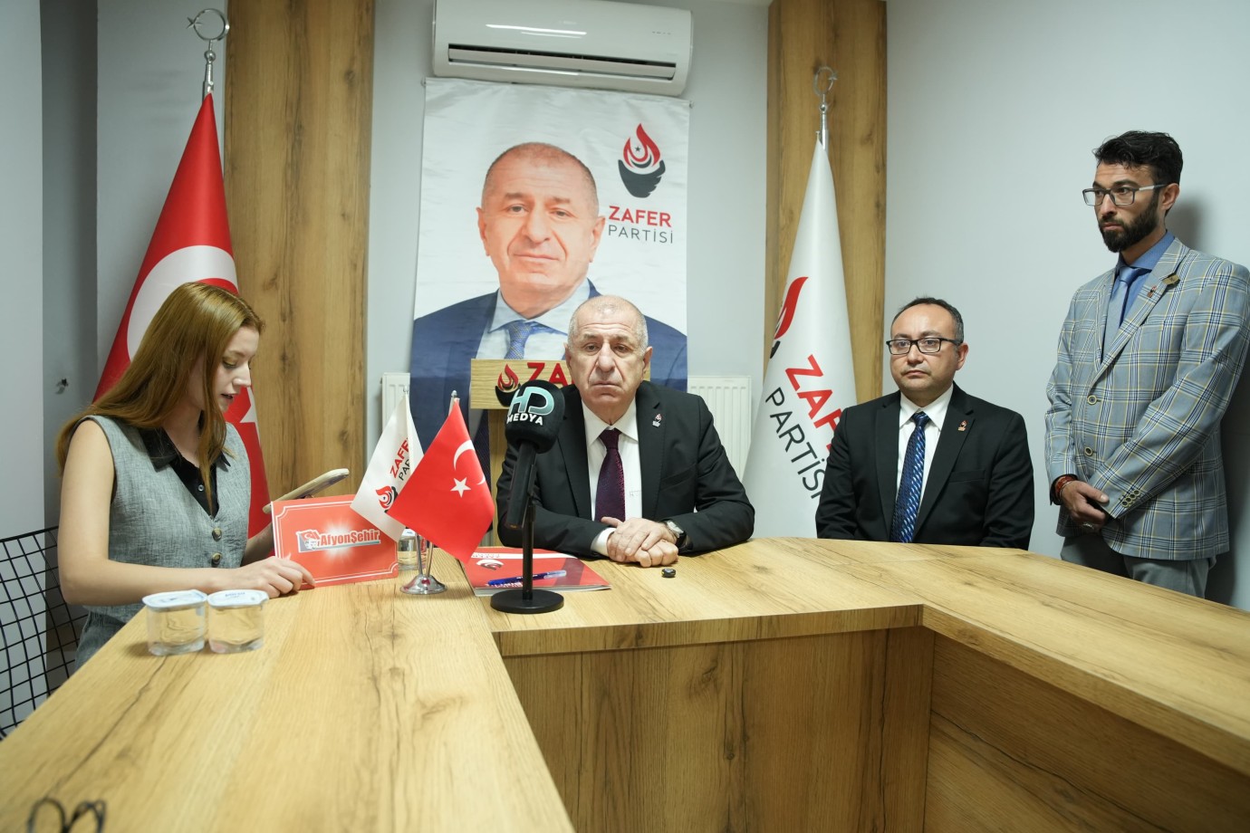 “İKTİDARDAN BİR DAHA ÇIKMAMAK ÜZERE DÜŞECEKLER”