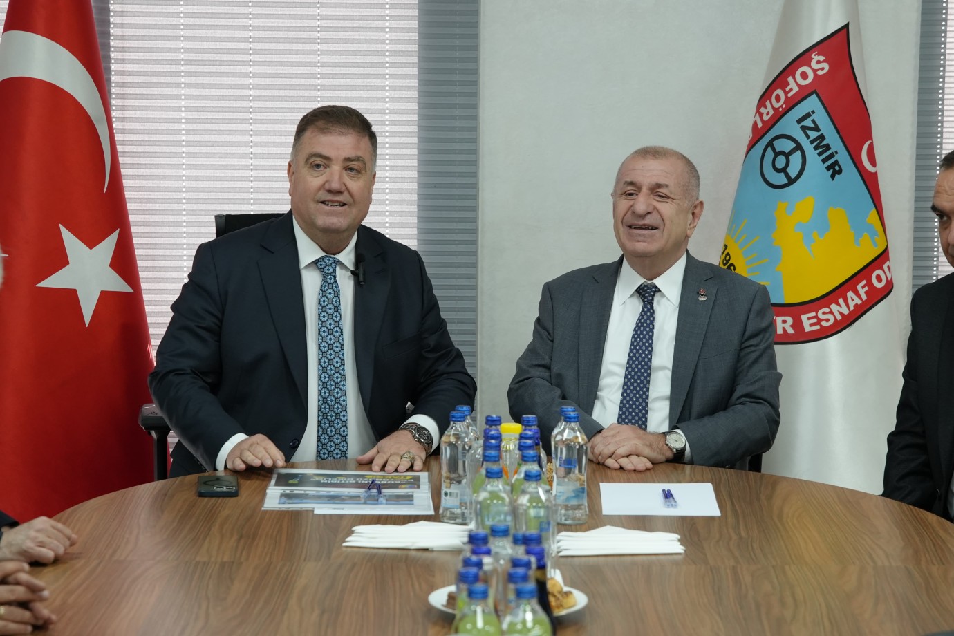 “BU ÜLKE EKONOMİK KRİZDEN DEĞİL, AĞIR BİR BUHRANDAN GEÇİYOR”