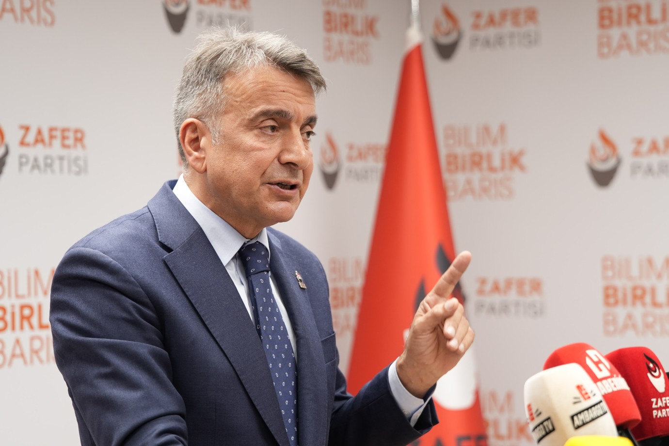 “BORSA YOLSUZLUĞU YAPANLAR İÇİN 'HIRSIZ BİZİM HIRSIZIMIZDIR' ANLAYIŞIYLA BİR KORUMA OLDUĞUNU GÖRÜYORUZ”
