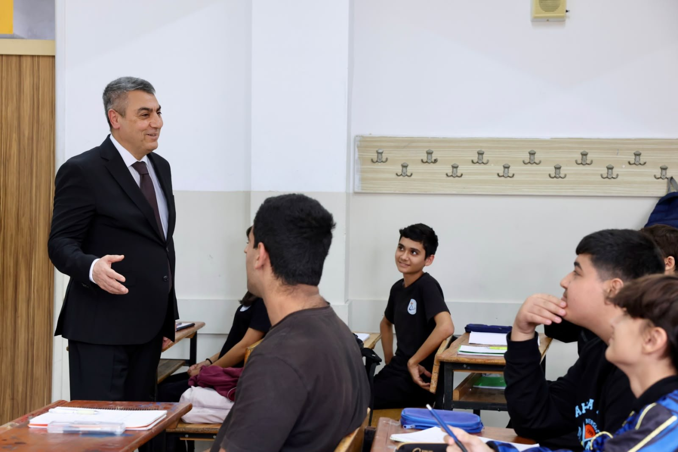 Toros, Yenişehir Yahya Günsür Mesleki ve Teknik Anadolu Lisesini ziyaret etti.