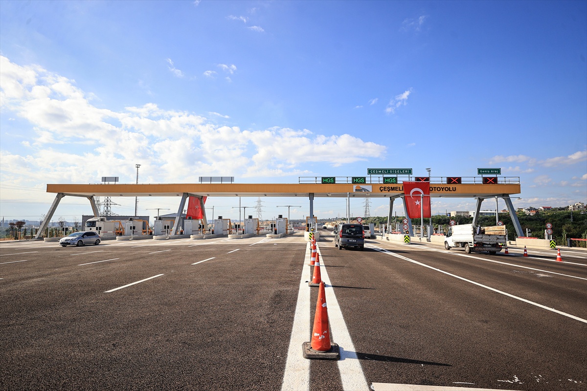Mersin'de Çeşmeli-Taşucu Otoyolu'nun yapımı tamamlanan Kızkalesi kesimi trafiğe açıldı