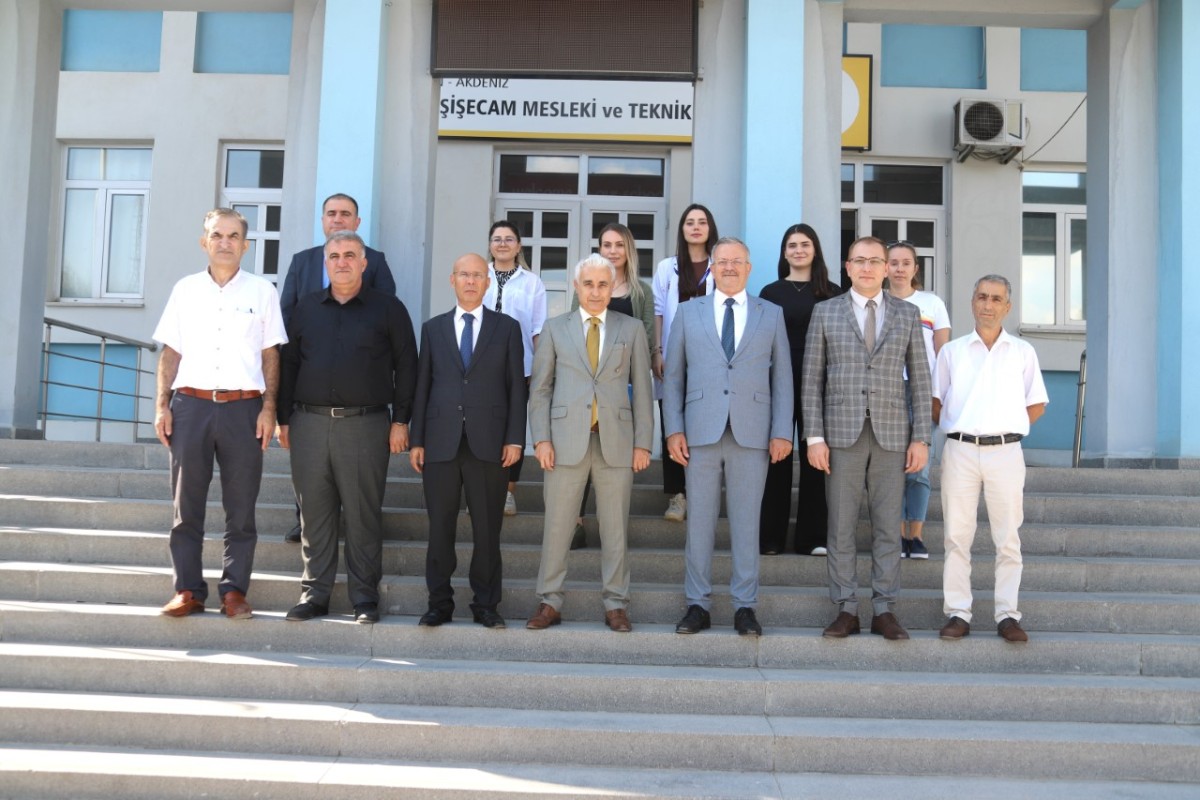 Mersin Vali Yardımcısı Ahmet Çırakoğlu, MTOSB'yi ziyaret etti